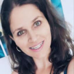 Luana Caroline